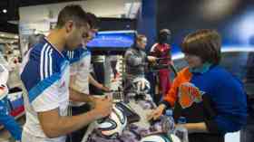 الكشف عن قميصي منتخب روسيا في المونديال