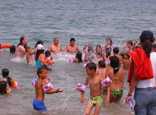48 people suffers from unknown disease in Algeria beaches