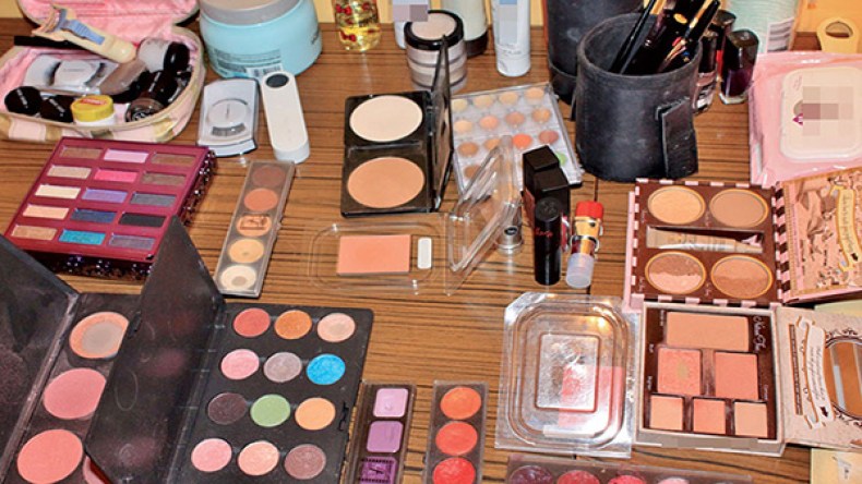 مواد التجميل المقلدة تتصدر المحجوزات في الجزائر بـ 39 بالمائة!