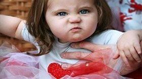 أجمل تكشيرة للأطفال