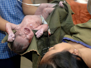 Algeria : death of 3 pregnant women trigger protests, anger among families