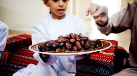 إنقضى زمن الاحتفال بصيام الطفل لأول مرة!