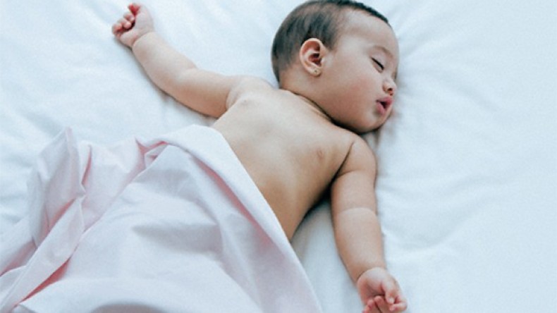 لا بديل عن نوم كاف وعميق لنمو طبيعي وصحي لطفلك