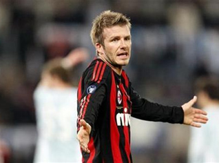 Beckham's lawyers in talks on Milan stay