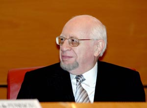 Mise en palace de la commission technique pour la rédaction de la nouvelle constitution cette semaine : Bouteflika choisit Bejaoui et Bouchair