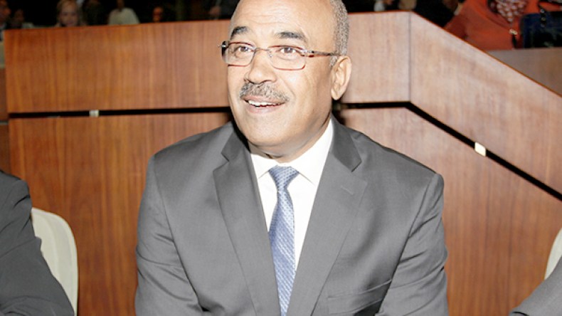 بدوي: لا خلاف بيني وبين بن غبريط وشهر كاف لتوزيع البطاقات البيومترية