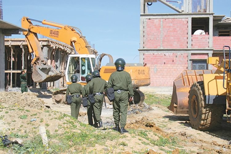 Bedoui ordonne la “démolition” des habitations précaires