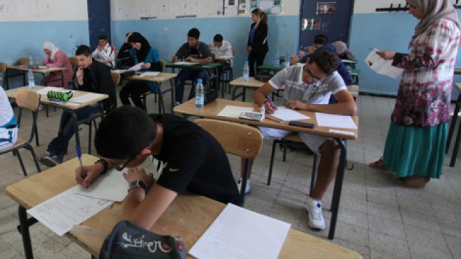 الرياضيات تبكي مترشحين.. والإنجليزية تعيد لهم الأمل