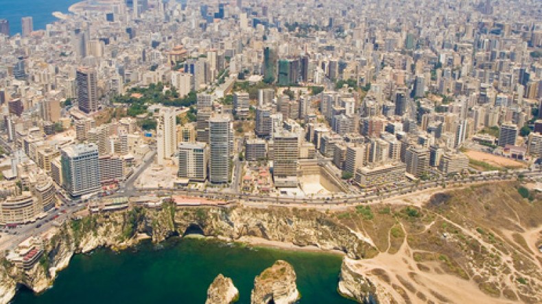 بيروت.. منبع تشيّعٍ ومسيحيةٍ يبحثان عن مصبِّ في الجزائر