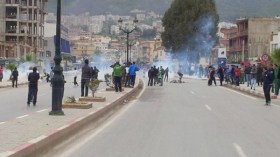 “شباب على متن الدراجات قاموا بتهديد التجار في بجاية”
