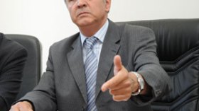 ‮”‬الوزارة‭ ‬تتحمل‭ ‬مسؤولية‭ ‬نقص‭ ‬المواد‭ ‬الطبية‭ ‬ومستشفيات‭ ‬العاصمة‭ ‬أكل‭ ‬عليها‭ ‬الدهر‮”‬