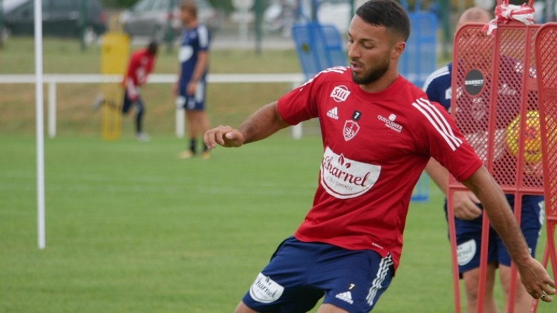 فيروس “كورونا” يُلغي مباراة ودّية لِفريق بلقبلة