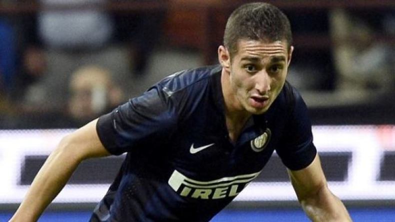 بلفوضيل يجري فحصا طبيا بنادي وست هام هذا الثلاثاء