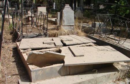 Le Parlement français déplore l’état des cimetières chrétiens en Algérie