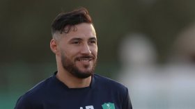 بلايلي يرفض عرضا فرنسيا