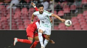 بلايلي يعبر مع الأهلي إلى نصف النهائي