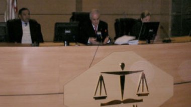 Algeria : supreme justice commission dismisses six judges for corruption
