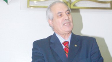 Families of 39 illegal immigrants call on the president Bouteflika to retrieve them from Tunisian prison