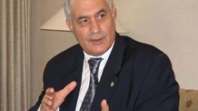 بلعيز: شرعنا في بحث الآليات القانونية لحل مشكل المساجين الجزائريين بليبيا