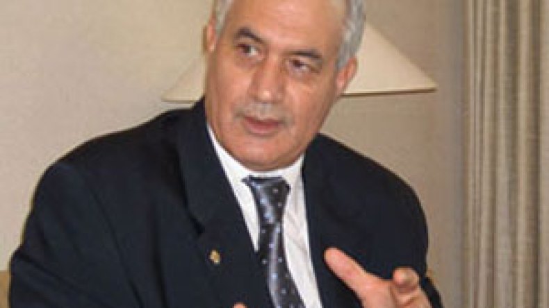 بلعيز : بارونات  أسقطت  حصانتها  تريد  تصفية  حساباتها  بتلطيخ  سمعتي