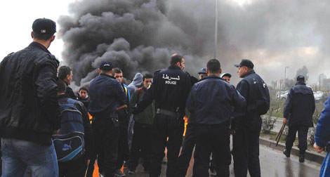 Prefects to receive people once a week