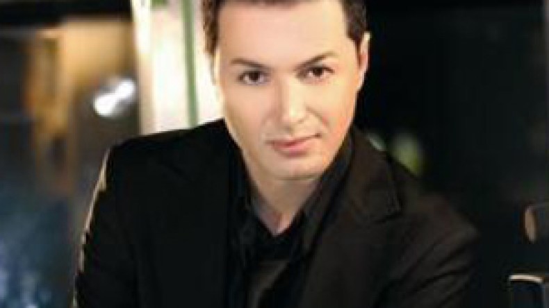 الإعلامي الجزائري بلال يعود لمواجهة الكاميرا من بيروت