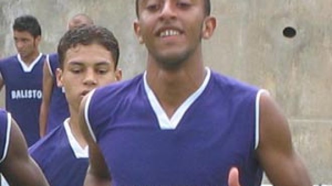 بلعواد يوافق على العودة ومغترب يصل الخميس  للبليدة