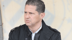 بلعطوي يثور في وجه اللاعبين بسبب حالة اللامبالاة داخل الفريق