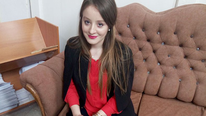 نوال بلباي من معسكر تتوج بأحسن عمل يحاكي واقع المرأة في العالم