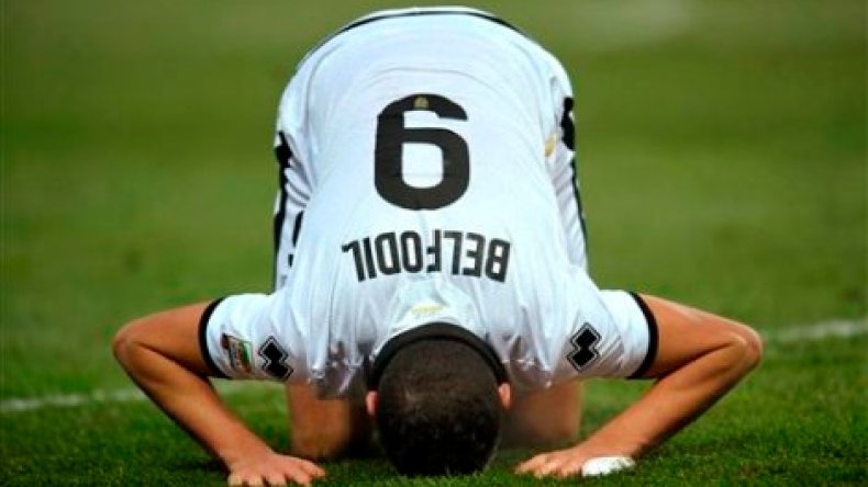 بلفضيل: أنا مسلم ولست معقدا من هوّيتي الدينية