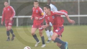 فرنسا تخطف اللاعب الجزائري بلفضيل