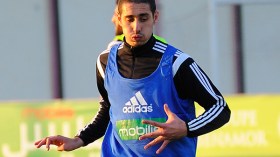 تورينو ينضم للمهتمين باستقدام بلفوضيل