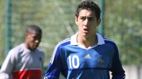 إدارة نادي بارما تقرر معاقبة بلفوضيل