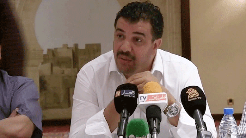 “بابا” يستجيب للشارع.. ويقرر المغادرة بعد 5 سنوات على رأس النادي