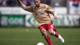 وبلحاج فشل في تسلم أول كأس من “ساركوزي”