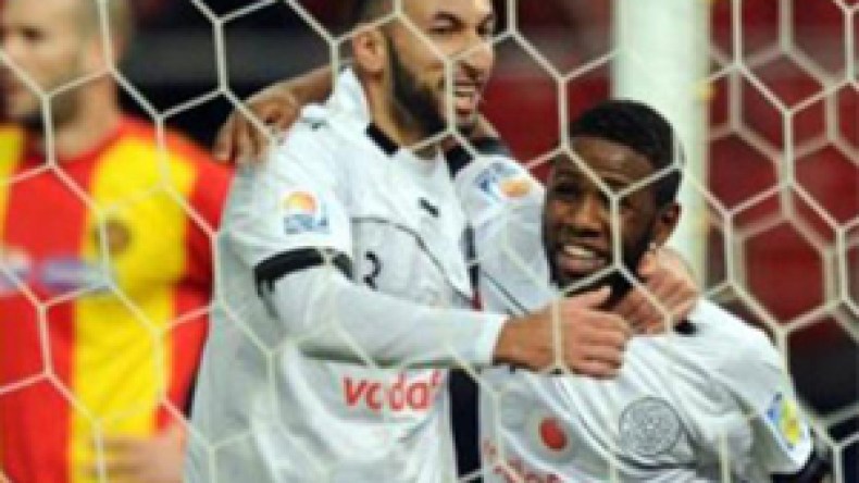 بلحاج يواجه برشلونة في نصف نهائي كأس العالم للأندية