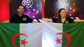 “أراب كاستينغ”: سُهيلة معّلم تتغلب على عَطل الميكرفون وتبرهن حرفيتها أمام مطب المُباشر