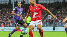 عودة غير موفقة تماما لهاريس بلقبلة مع براست الفرنسي