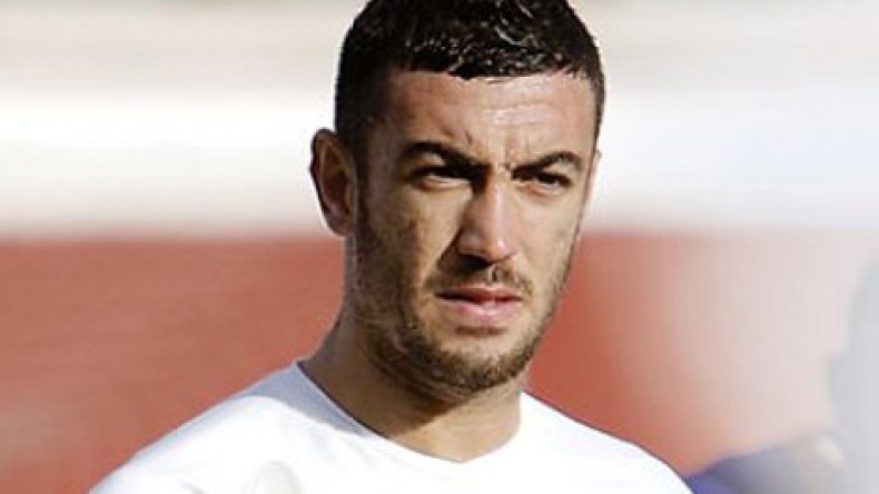 بيجو تمنح سيارة 208 لمدافع الخضر سعيد بلكلام