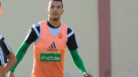 مستعد للعب أساسيا مع مجاني أو لاعب آخر