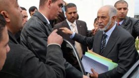 بلخادم:”بوتفليقة مرشحنا في 2014 إلا إذا رفض”