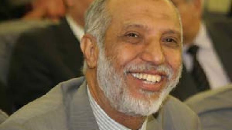 بلخادم: بوتفليقة مرشحنا الوحيد وسيناريو 2004 لن يتكرر