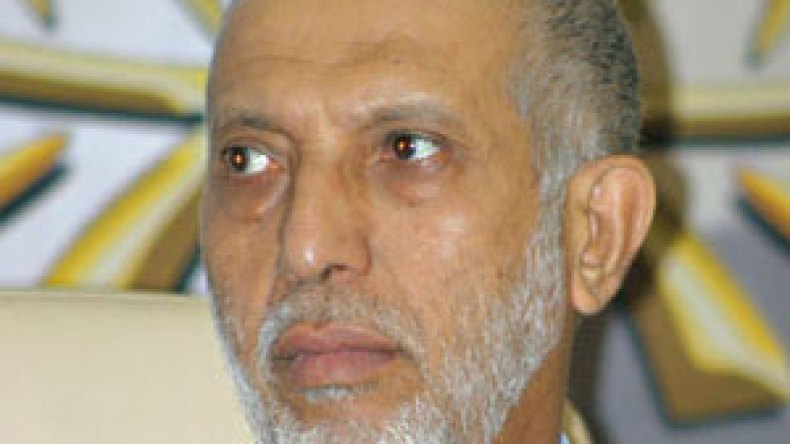 بلخادم: “ساركوزي يريد تغطية جرائم الاستعمار والجزائر لن تتنازل عن مطلب الاعتذار”