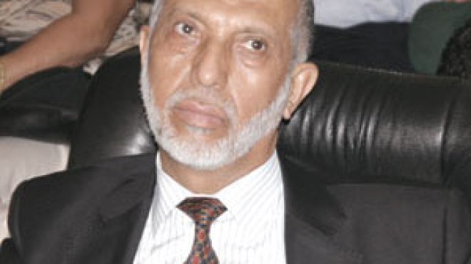 بلخادم: على فرنسا الإفراج عن الدبلوماسي الجزائري واحترام الإتفاقيات الدولية