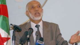 سندرس منع الجمع بين المناصب في الحكومة والحزب