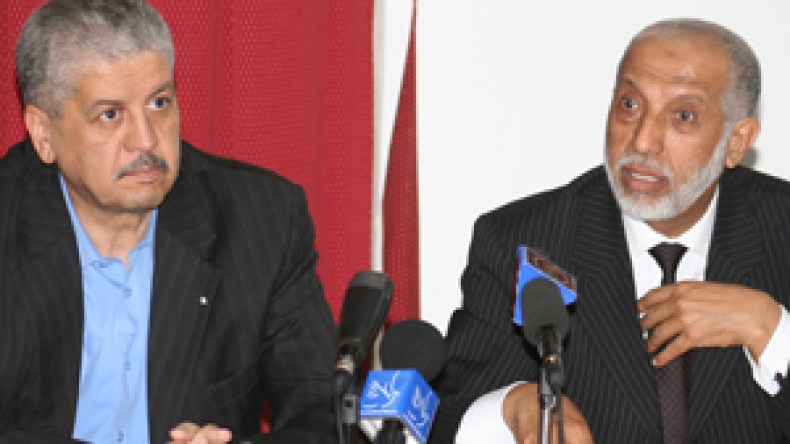 بلخادم: بوتفليقة سينشط 20 تجمعا إنتخابيا عبر الولايات