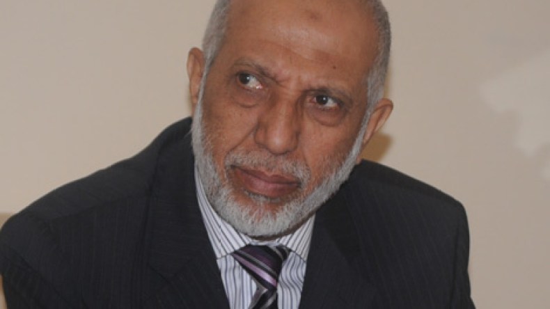 بلخادم يحرض أنصاره على استخدام القوة في التصدي للتقويميين