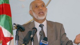 بلخادم: لن أطلب من أويحيى إقالة خالدي وخودري من الحكومة