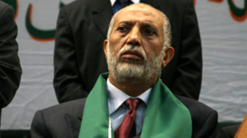 الأفلان يريد “حق الفيطو” لتسيير المجالس المنتخبة والأرندي يرفض