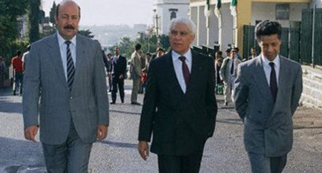 Mémoire de Chadli : Larbi Belkheir était-il derrière la création du FIS?